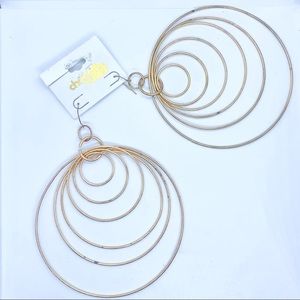 Large Gold Circle Dangle Earrings NWT 🔥3 for $20